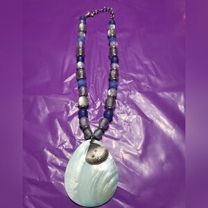 Sea shell necklace